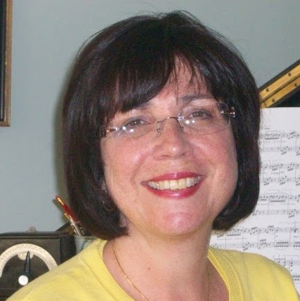 Alice Pratt Photo 6