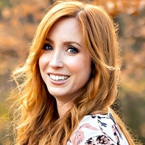 Laura Carver Photo 14