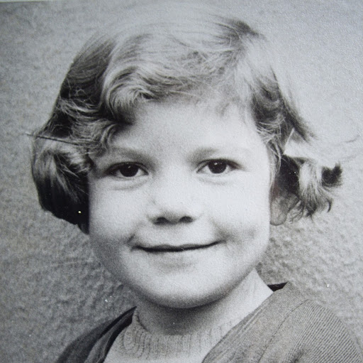 Sandra Pearce Photo 12