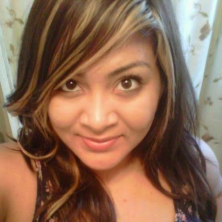 Elizabeth Rivas Photo 45