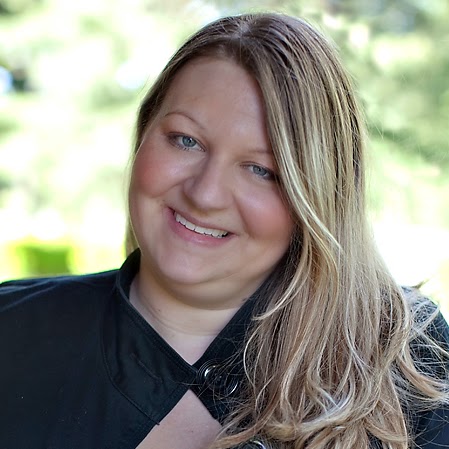 Jennifer Parke Photo 19