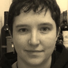 Sarah Munday Photo 8