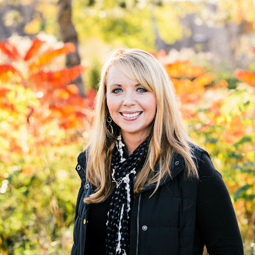 Marla Miller Photo 44
