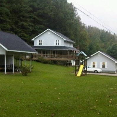 Michelle Hensley Photo 38