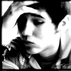 Roberto Robles Photo 41