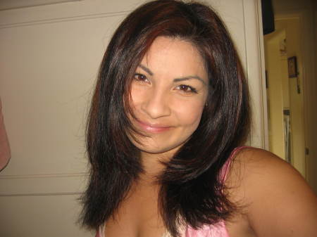 Michelle Hernandez Photo 23