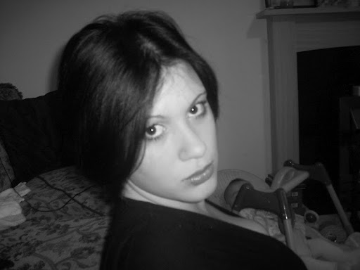 Kelly Garner Photo 40