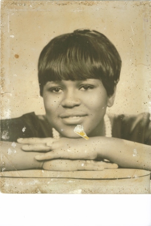 Ruth Bradley Photo 17