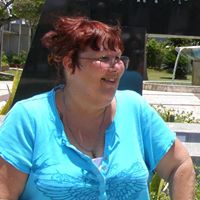 Helen Graham Photo 29