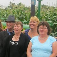 Lori Erickson Photo 38