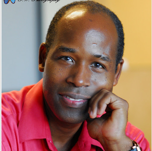 Leon Roberts Photo 7