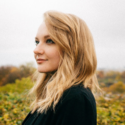 Anna Merritt Photo 16
