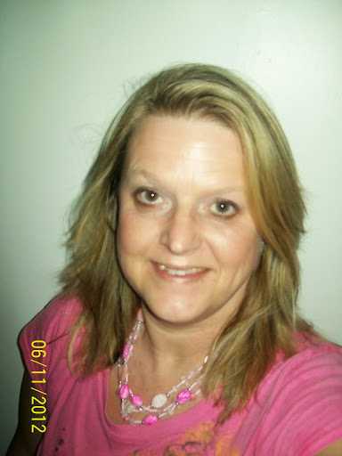 Carol Lott Photo 17