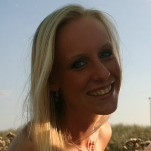 Louise Barnes Photo 28
