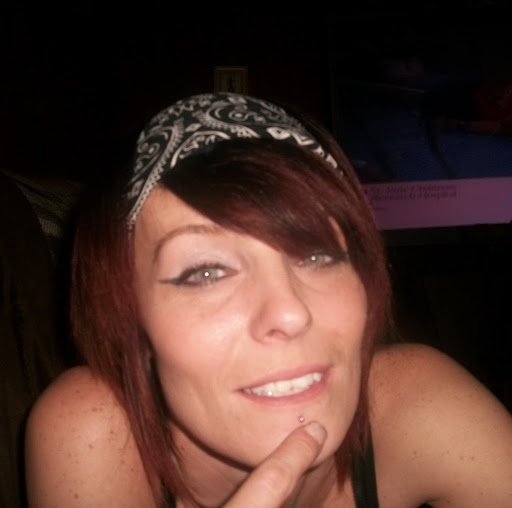 Bonnie Young Photo 31