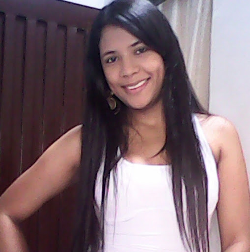 Johanna Diaz Photo 13