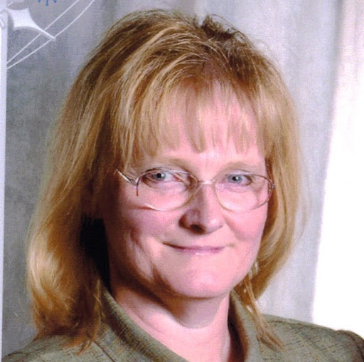 Robyn Knox Photo 4