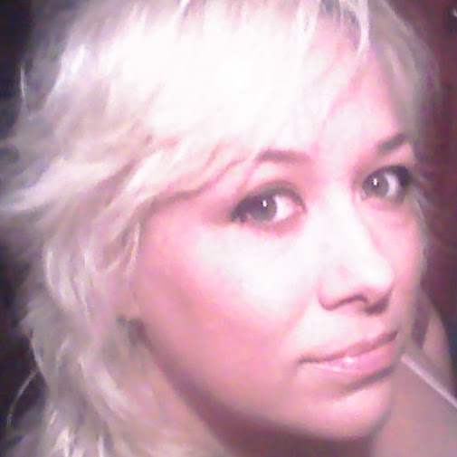 Ashley Weeks Photo 32
