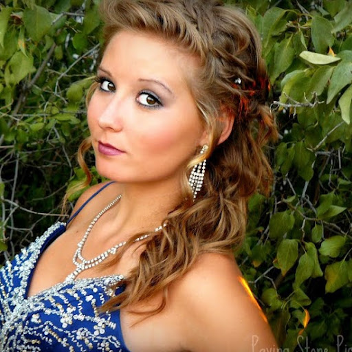 Julia Blackburn Photo 32