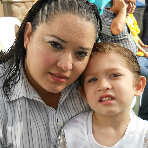 Araceli Robles Photo 23