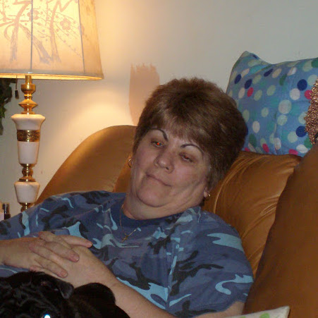 Tanya Elliott Photo 36