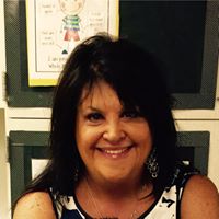 Lynette Brady Photo 14