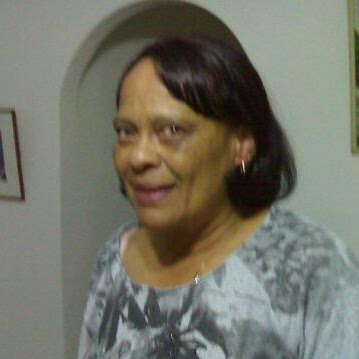 Pamela Lawrence Photo 27