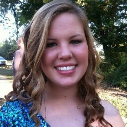 Haley Howell Photo 35
