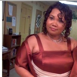 Paula Holmes Photo 12