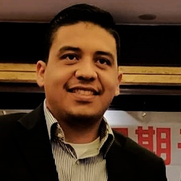 Reinaldo Chavez Photo 4