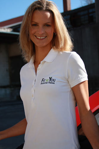 Kerri Davis Photo 17