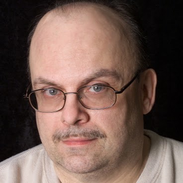 Edward Lukas Photo 22