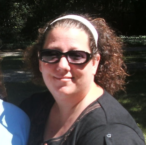 Julie Arnold Photo 24