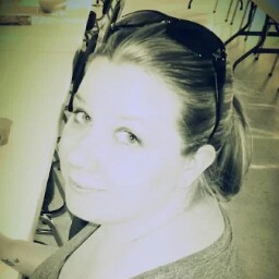 Johanna Brown Photo 21