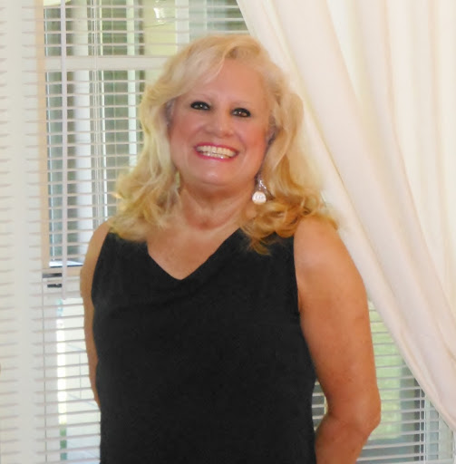 Debra Duncan Photo 37