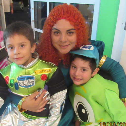 Cynthia Medina Photo 26
