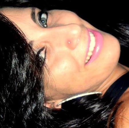Kelly Barros Photo 15