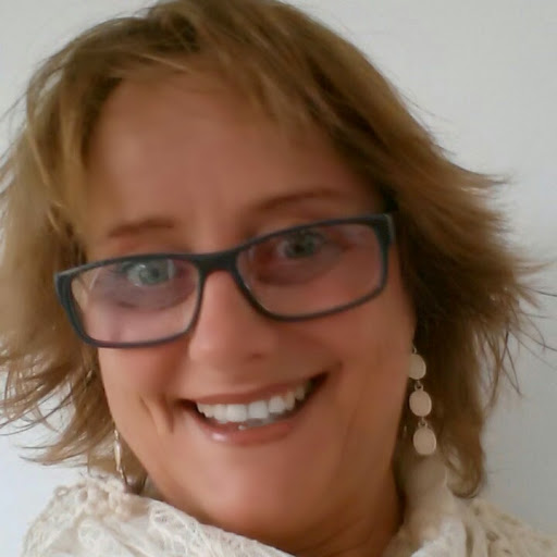 Marie Mills Photo 24