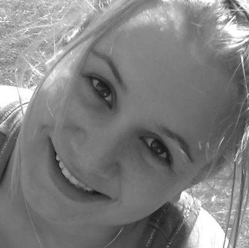 Kathryn Nash Photo 6