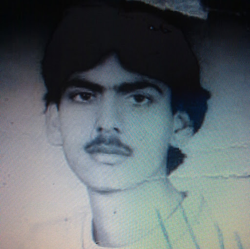 Tariq Ahmed Photo 38