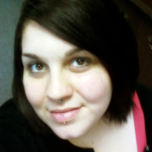 Emily Hill Photo 20