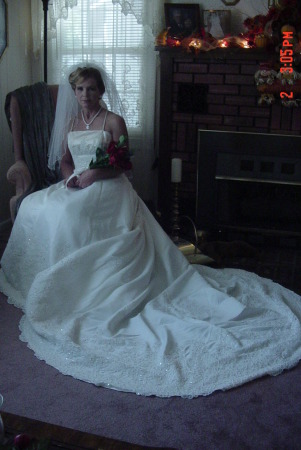 Lisa Redmond Photo 7