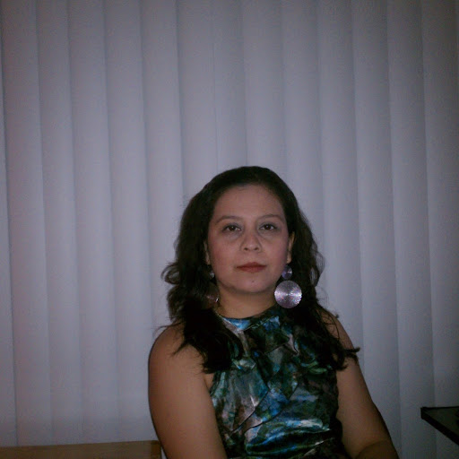 Minerva Robles Photo 6