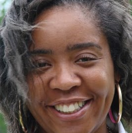 Monique Summers Photo 10
