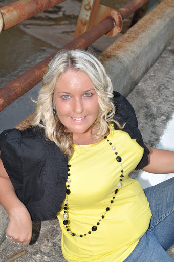 Brandy Howell Photo 39