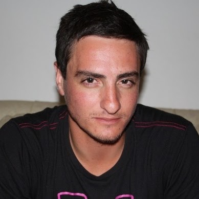 Sam Brown Photo 37