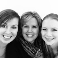 Lori Hayes Photo 16