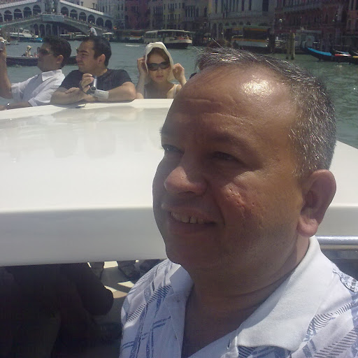 William Godoy Photo 7