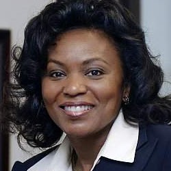 Regina Quinn Photo 26