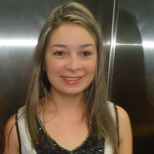 Gina Robles Photo 9